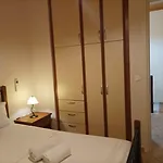 Lourantos Bayside Apartment