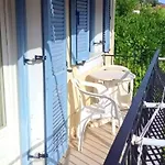 Lourantos Bayside Apartment