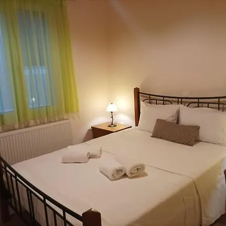 Lourantos Bayside * ואטי