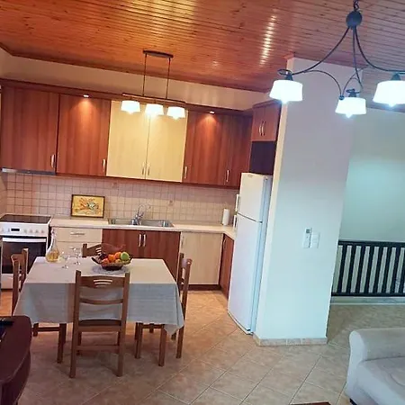 Lourantos Bayside * ואטי