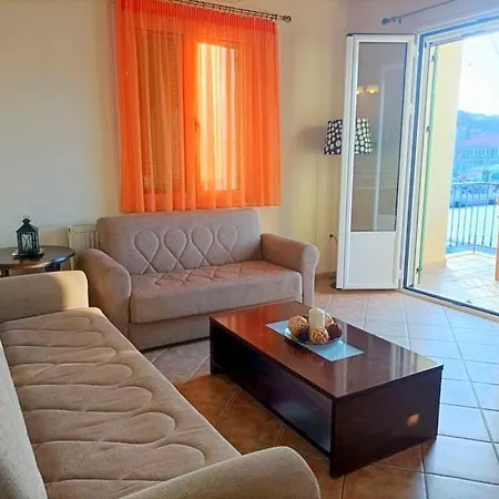 Lourantos Bayside Apartamento