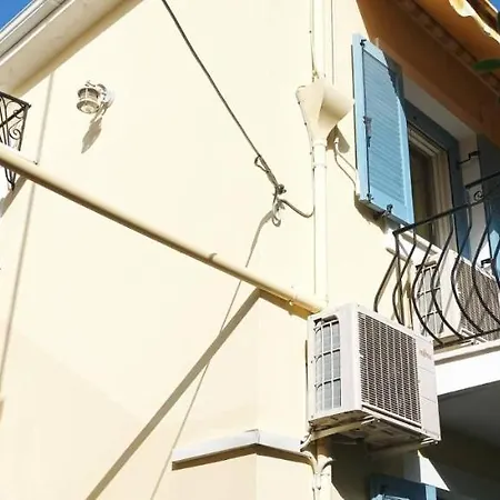 Lourantos Bayside Apartamento